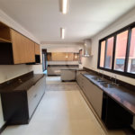 Casa para alugar com 5 quartos, sendo 3 suítes,  no condomínio Chacara Santa Maria, Votorantim - SP