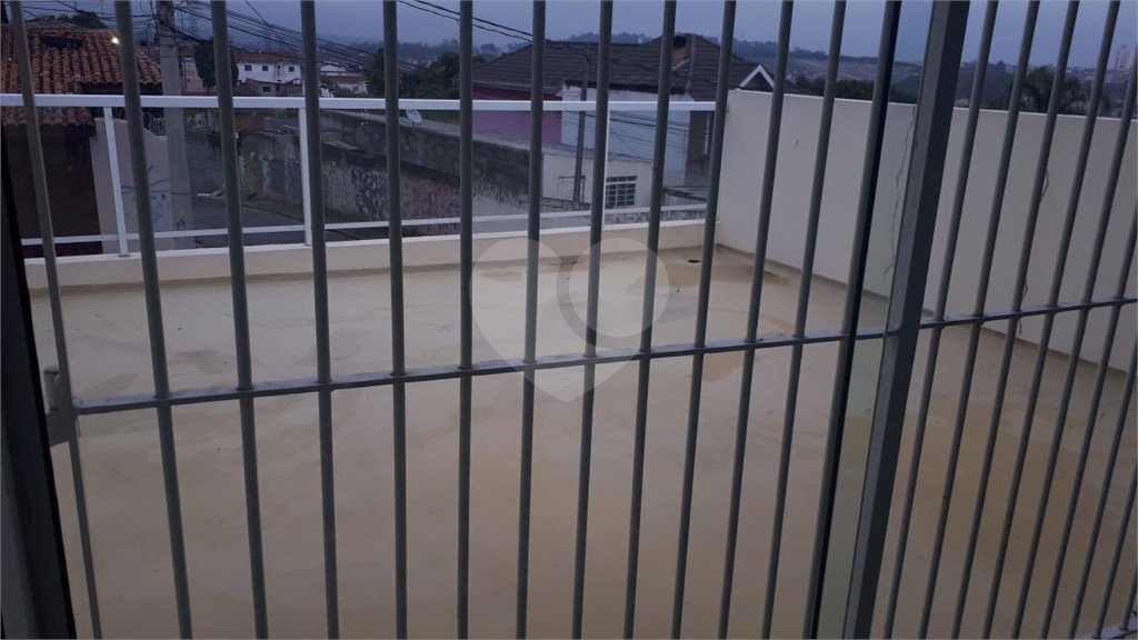Sobrado à venda com 3 quartos, sendo 1 suíte,  em Vila Caputera, Mogi das Cruzes, SP