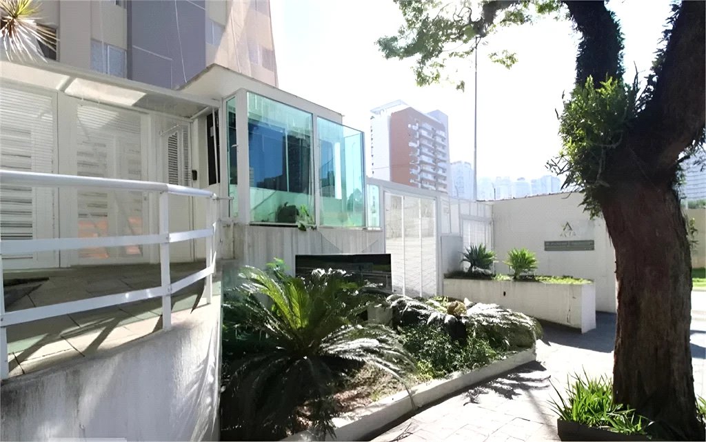 Apartamento à venda com 3 quartos, sendo 1 suíte, em Vila Cordeiro, São Paulo, SP
