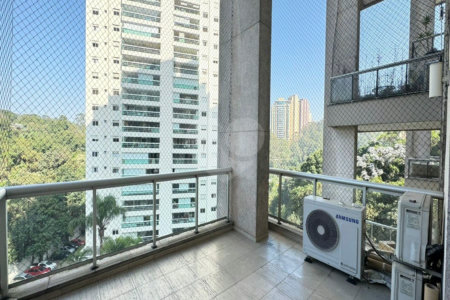 Apartamento à venda com 2 quartos, sendo 1 suíte, em Parque do Morumbi, São Paulo, SP