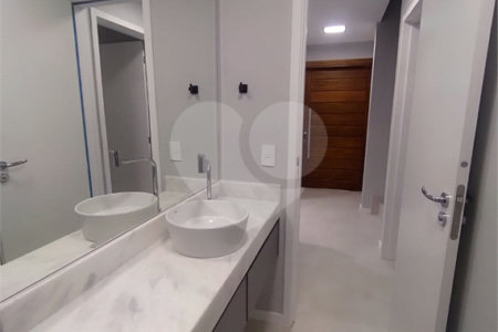 Casa à venda com 3 suítes no condomínio La Reserva Residencial, Atibaia - SP