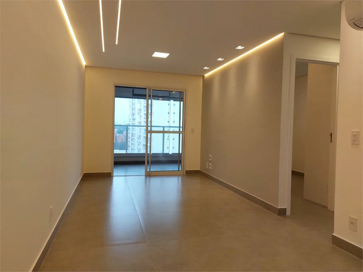 Apartamento à venda com 2 quartos, sendo 1 suíte, em Vila Leopoldina, São Paulo, SP