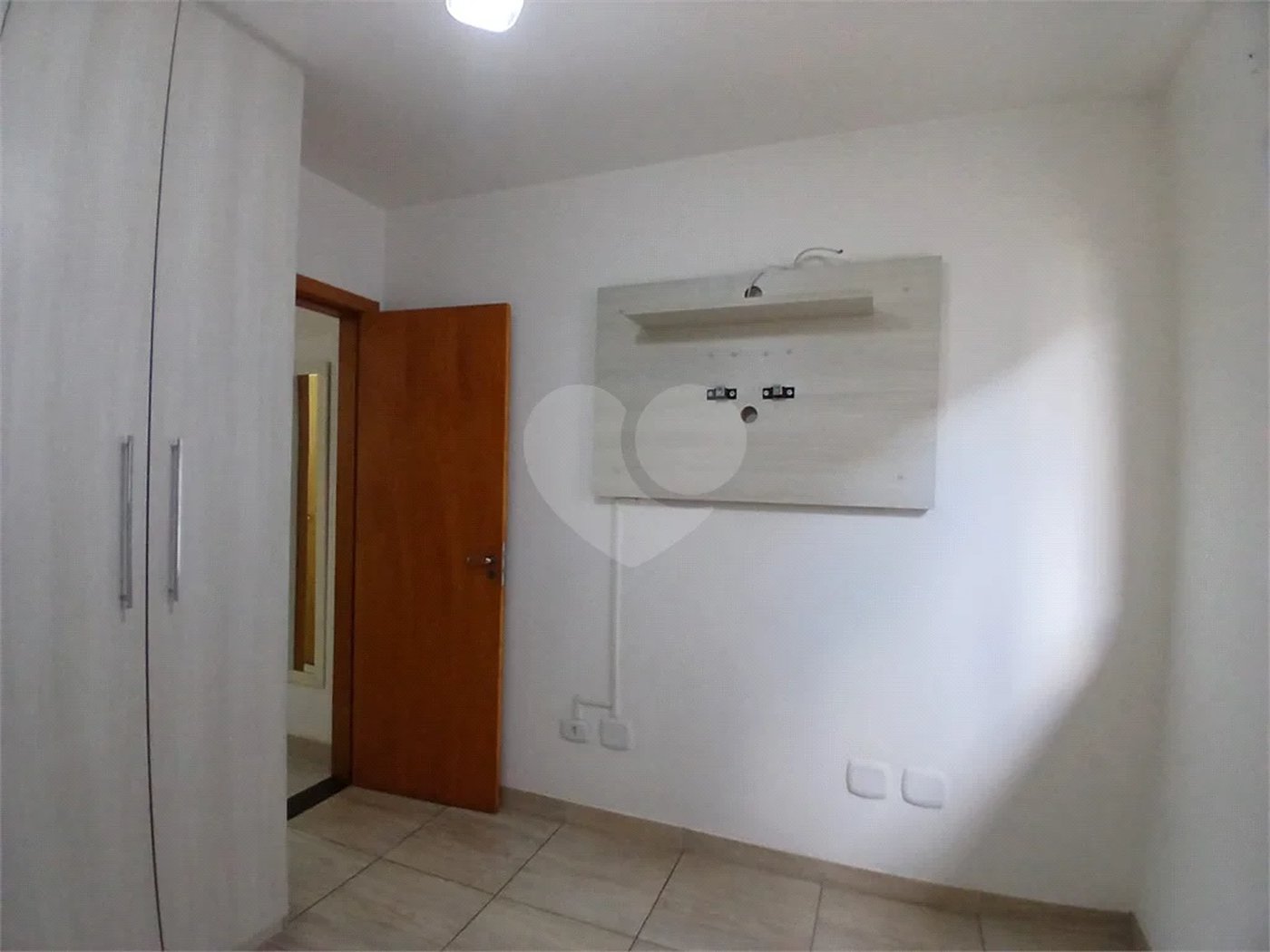 Casa à venda com 2 quartos em Vila Gustavo, São Paulo, SP
