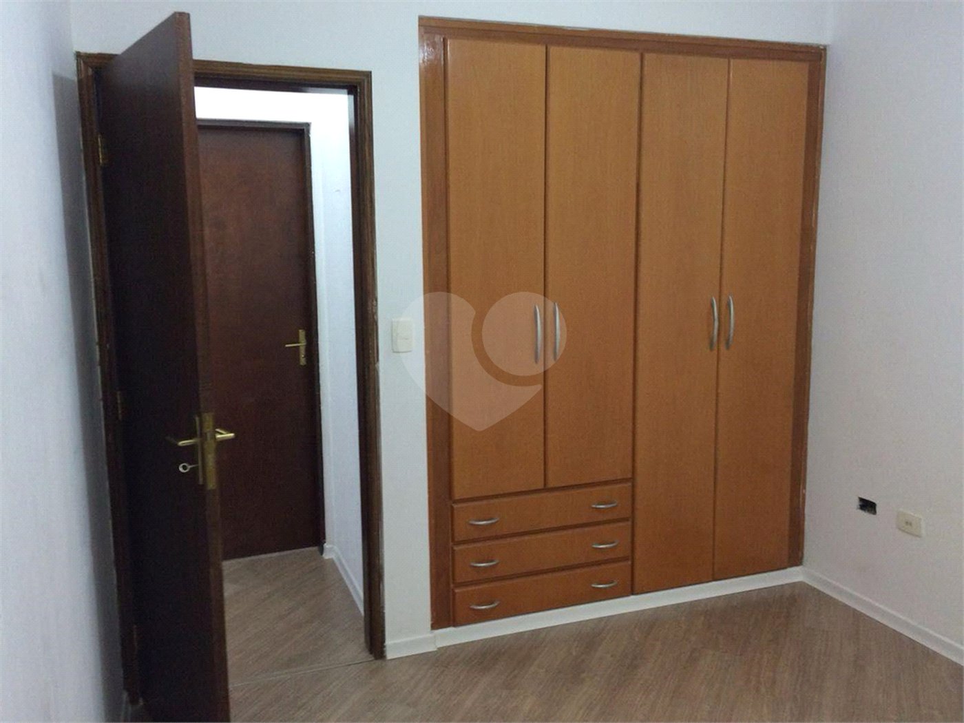 Apartamento à venda ou para alugar com 3 quartos, sendo 1 suíte,  em Vila Alice, Santo André, SP