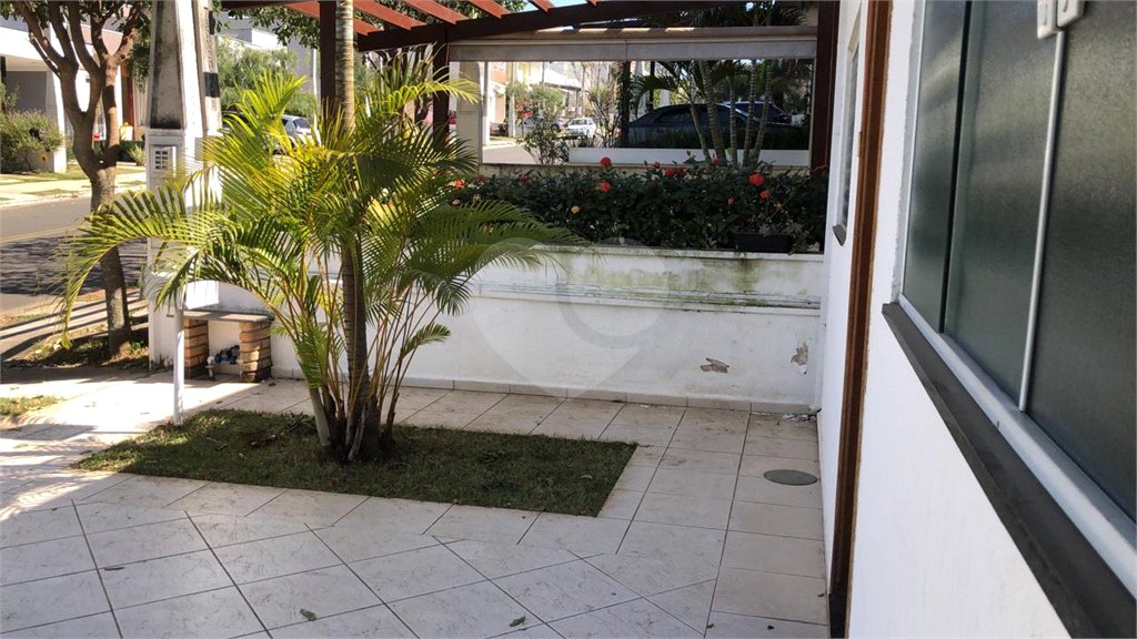Casa à venda com 3 quartos, sendo 1 suíte, no condomínio Vista Verde, Indaiatuba - SP