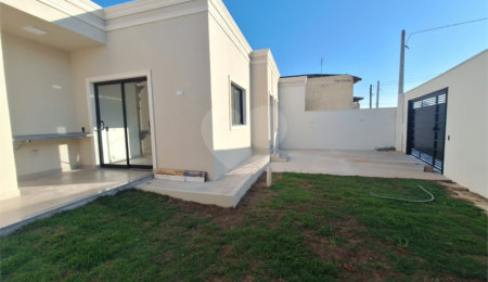 Casa Térrea à venda com 3 quartos, sendo 1 suíte,  em Jardim Regina, Indaiatuba, SP