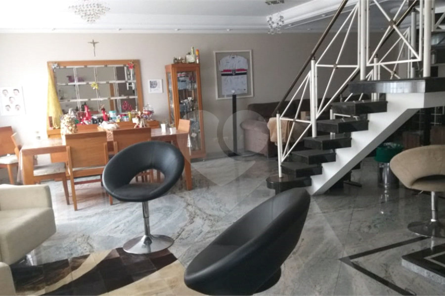 Sobrado à venda com 6 quartos, sendo 1 suíte,  no Brasilândia, São Paulo, SP