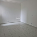 Apartamento para alugar com 2 quartos, sendo 1 suíte, em Jardim das Palmeiras, Atibaia, SP