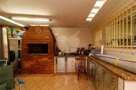 Sobrado à venda com 3 quartos, sendo 1 suíte, em Vila Gustavo, São Paulo, SP