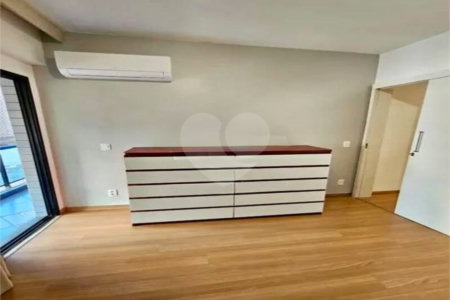 Apartamento à venda com 3 quartos, sendo 1 suíte, em Tijuca, Rio de Janeiro, RJ