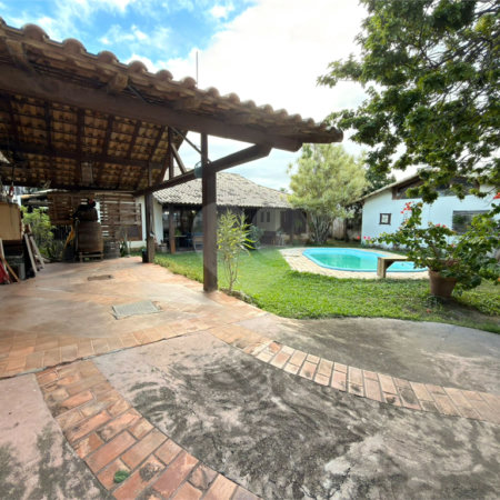 Casa à venda com 3 suítes em Portinho, Cabo Frio, RJ