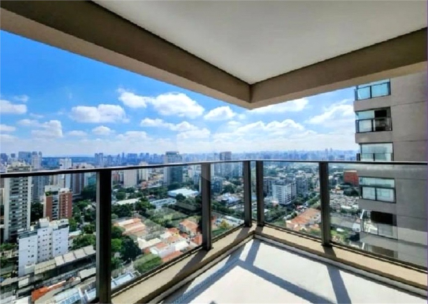 Apartamento à venda com 3 suítes em Brooklin Paulista, São Paulo, SP