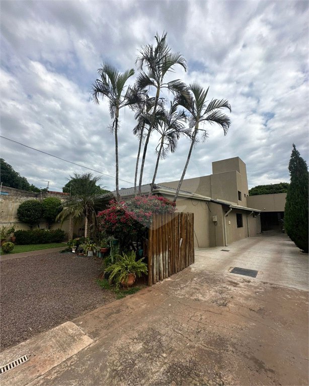 Casa à venda com 6 suítes em Pedro Juan Caballero, Amambay