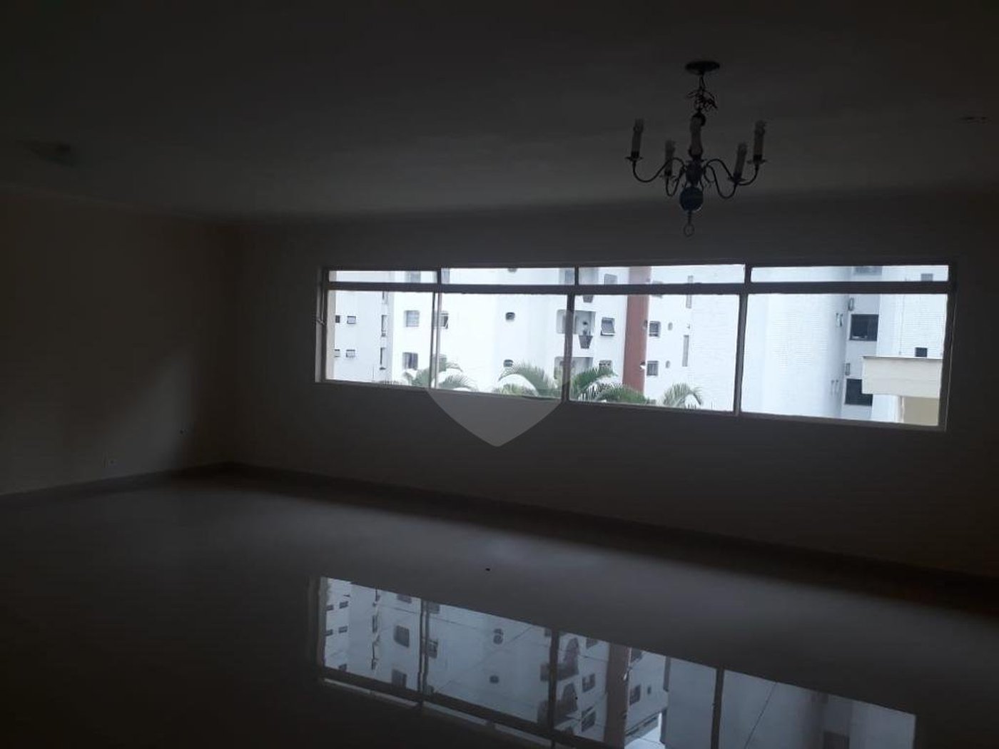 Casa à venda com 4 quartos, sendo 2 suítes, em Santana, São Paulo, SP