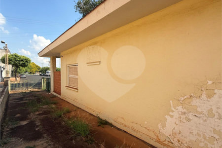 Casa à venda com 4 quartos em Vila Xavier (vila Xavier), Araraquara, SP