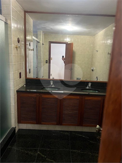 Sobrado à venda com 4 quartos, sendo 3 suítes, em Santana, São Paulo, SP