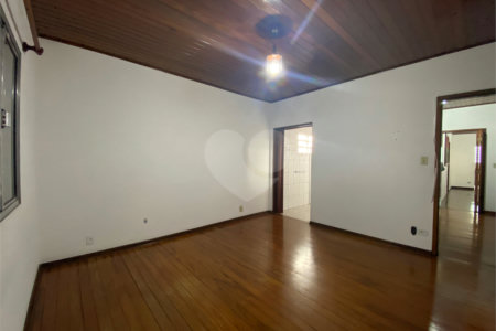 Terreno à venda com 3 quartos, sendo 1 suíte, em Vila Nivi, São Paulo, SP