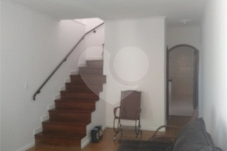 Sobrado à venda com 3 quartos, sendo 1 suíte, em Vila Gustavo, São Paulo, SP