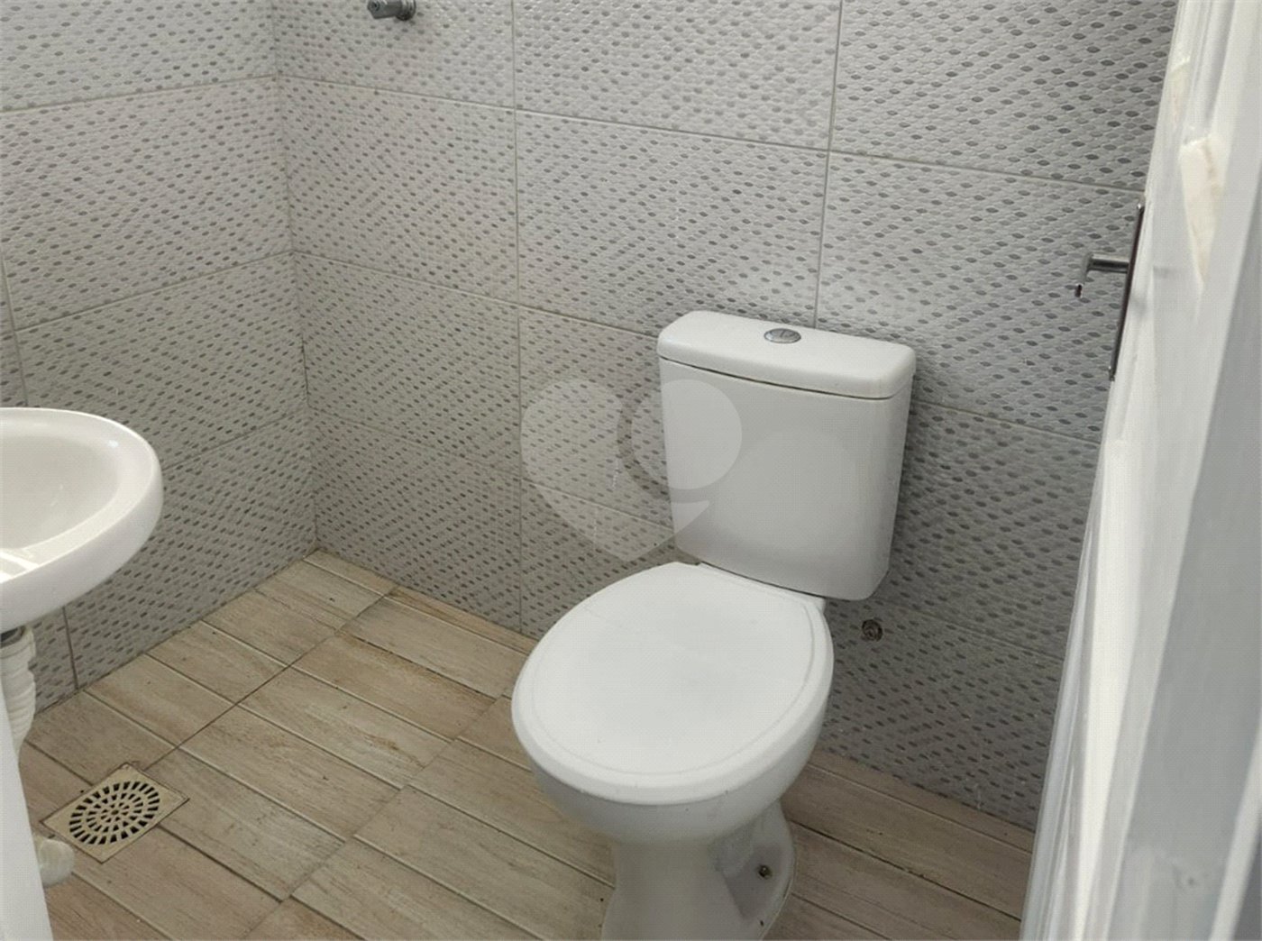 Casa para alugar com 5 quartos, sendo 1 suíte, em Vila Ipojuca, São Paulo, SP