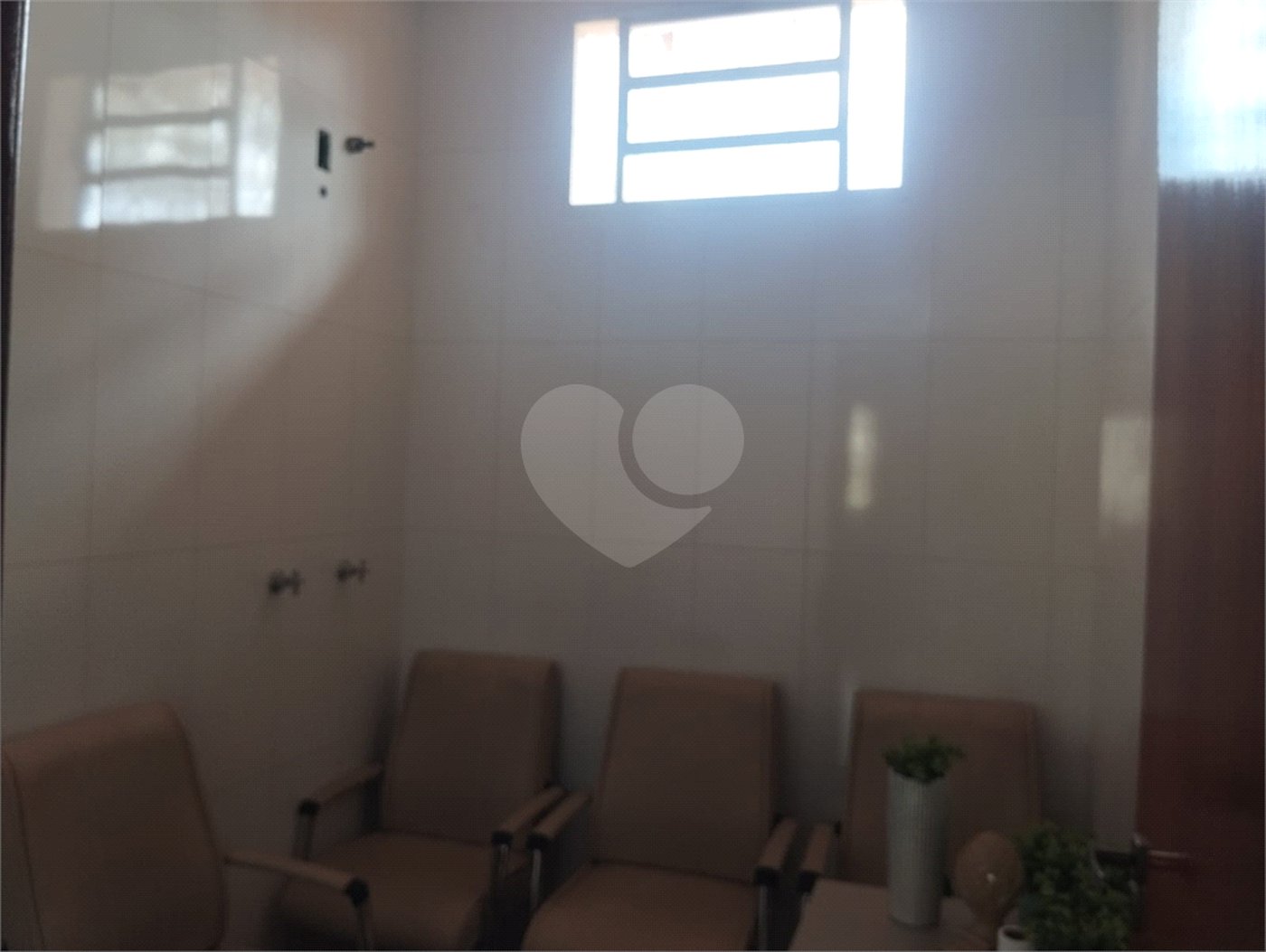 Chácara à venda com 3 quartos, sendo 1 suíte, em Chácara Flora Araraquara, Araraquara, SP