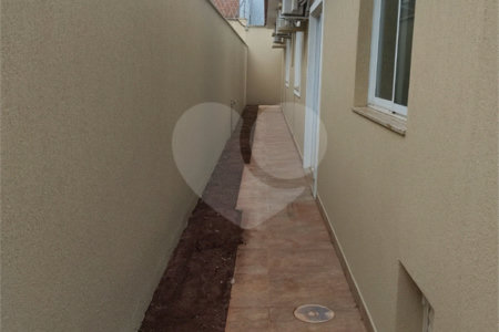 Casa à venda com 3 quartos, sendo 1 suíte,  no condomínio Vila Aracoara, Araraquara - SP