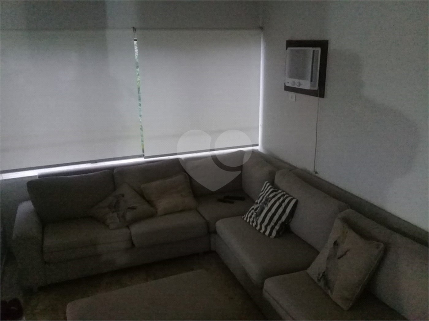 Triplex à venda ou para alugar com 4 suítes em Enseada, Guarujá, SP