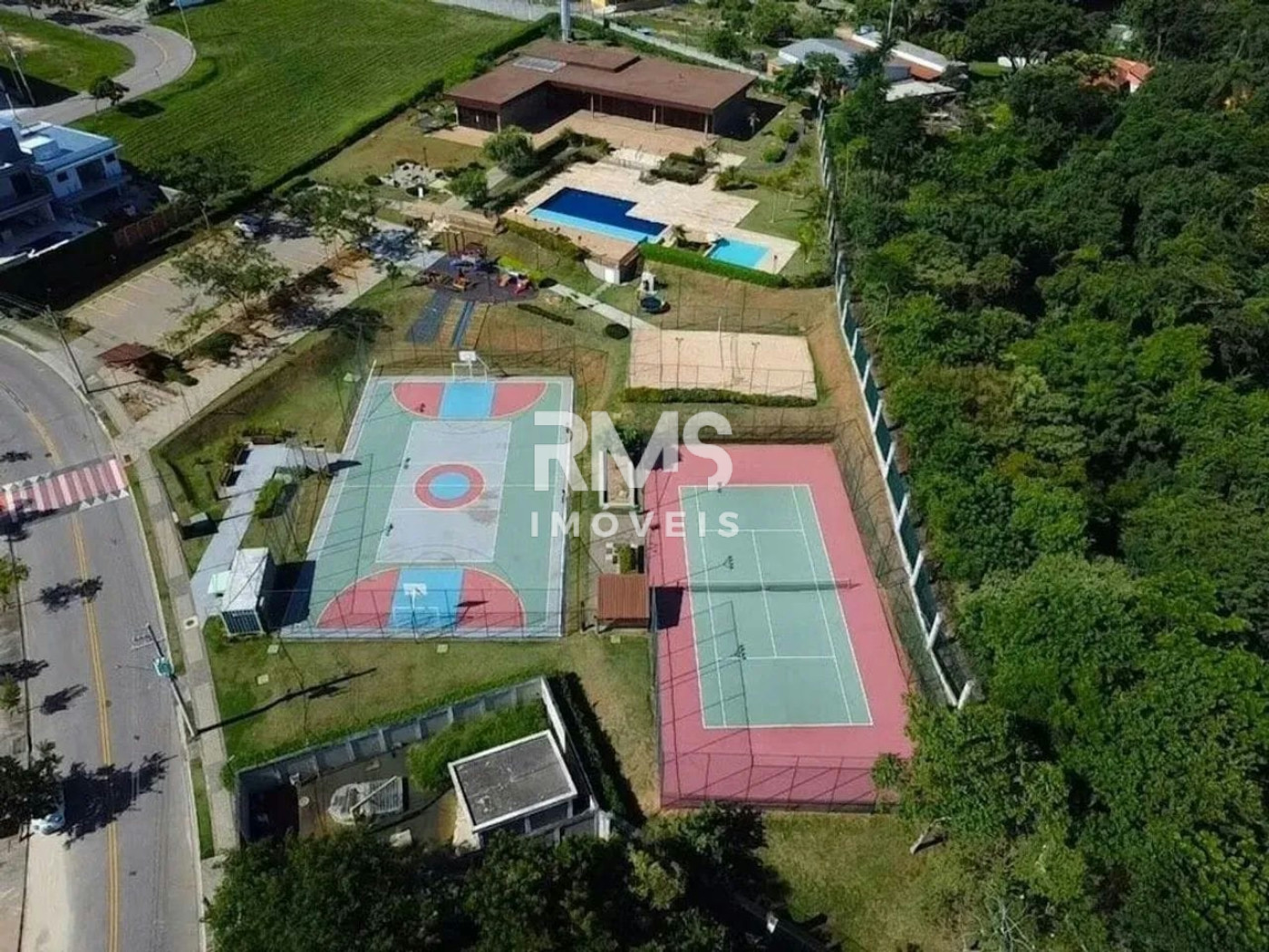 Residencial Una
