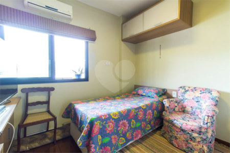 Apartamento à venda com 4 quartos, sendo 1 suíte,  em Tijuca, Rio de Janeiro, RJ