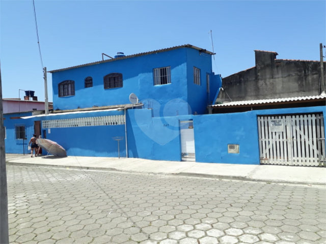 Casa à venda com 3 quartos em Balneário Laranjeiras, Itanhaém, SP