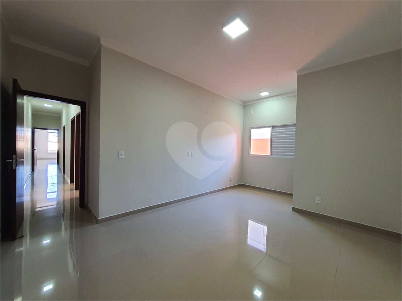 Casa à venda com 3 quartos, sendo 1 suíte,  no condomínio Residencial Reserva das Paineiras, Itapetininga - SP