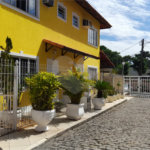 Casa à venda com 3 suítes, no condomínio Residências do Campo, Rio de Janeiro - RJ