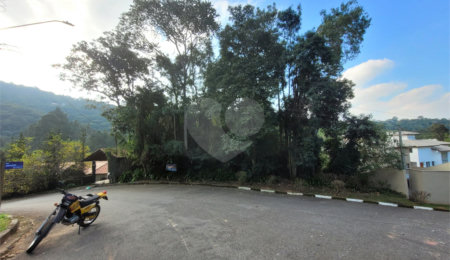 Terreno à venda no condomínio Sausalito, Mairiporã - SP