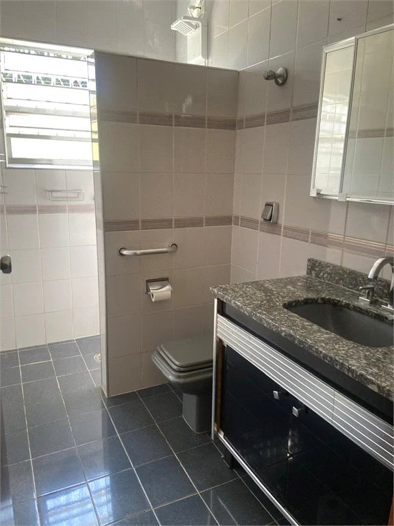 Espaçosa Casa Térrea para locação - Vila Ipojuca