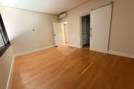 CASA À VENDA CONDOMINIO PORTAL BRAGANÇA | 4 SUÍTES | PISCINA