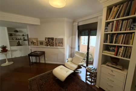 Apartamento à venda ou para alugar com 4 quartos, sendo 2 suítes, em Jardim Paulista, São Paulo, SP