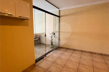 Sobrado à venda com 3 suítes em Vila Regente Feijó, São Paulo, SP