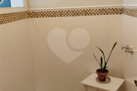 Casa à venda com 3 quartos, sendo 1 suíte, no condomínio Ibi Aram 1, Itupeva - SP