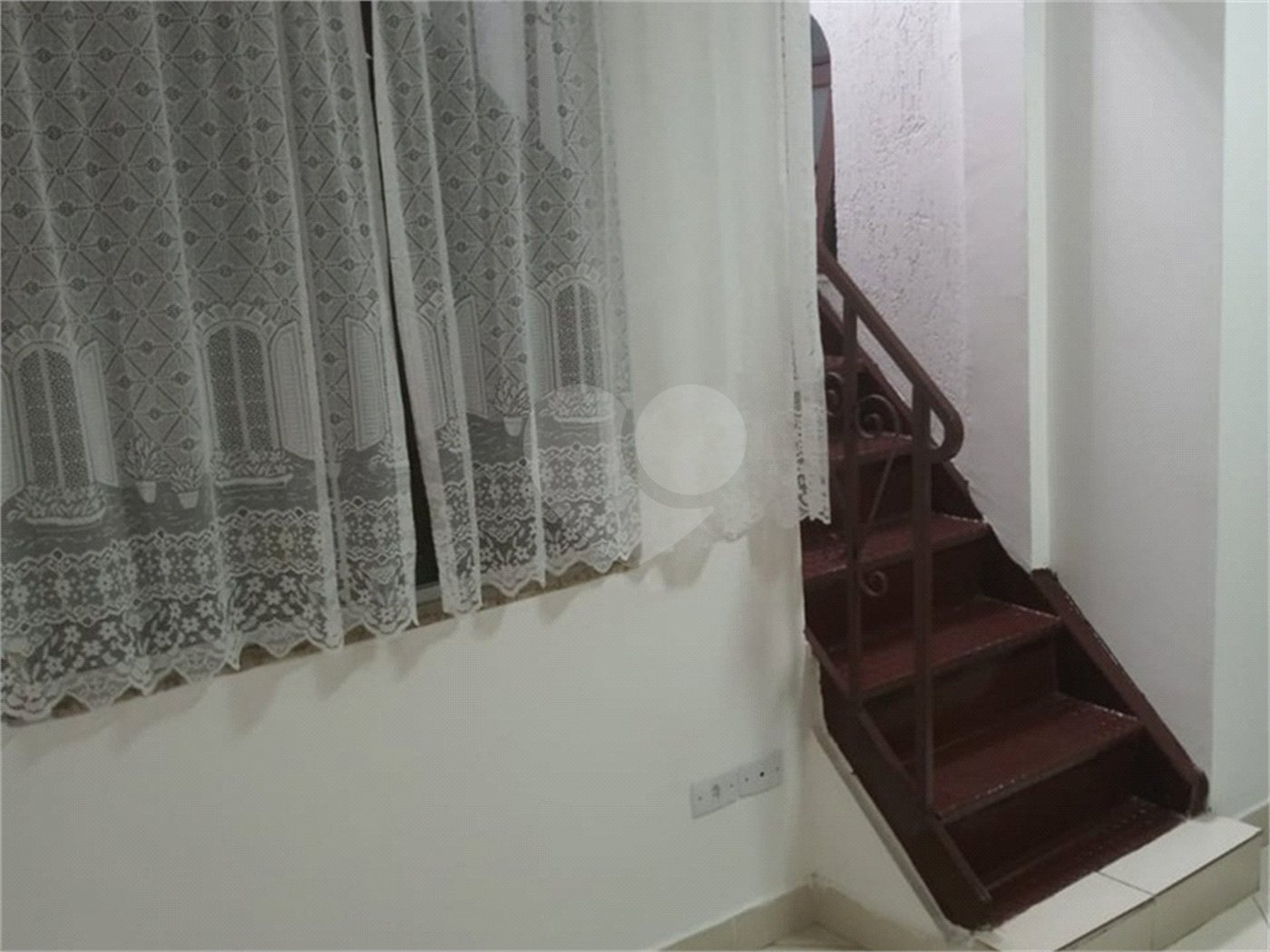 Sobrado à venda com 4 quartos, sendo 1 suíte, em Horto Florestal, São Paulo, SP