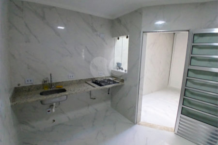 Casa à venda com 3 quartos, sendo 1 suíte, no condomínio Res Saint Honoré, São Paulo - SP