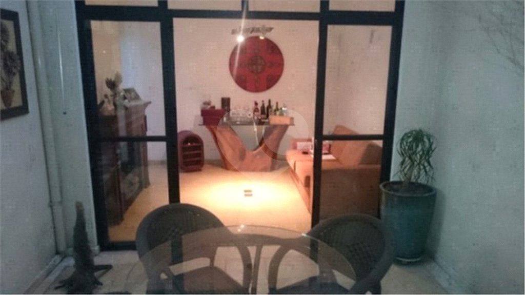 Sobrado à venda com 5 quartos, sendo 2 suítes, em Brooklin Paulista, São Paulo, SP
