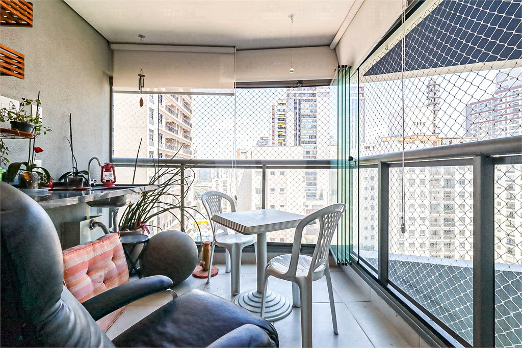 Apartamento à venda com 1 quarto em Jardim das Acácias, São Paulo, SP