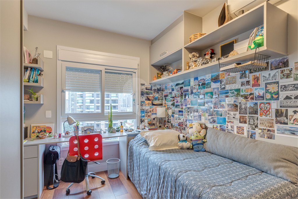 Apartamento à venda com 3 suítes em Chácara Santo Antônio, São Paulo, SP