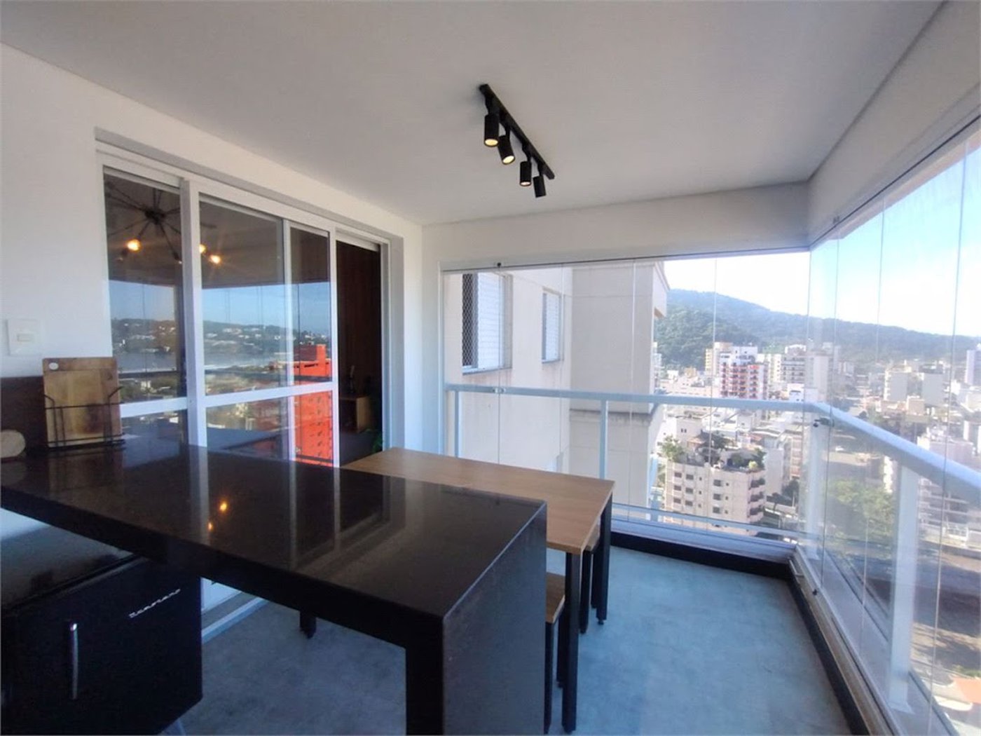 Apartamento à venda, 71 m² por R$ 750.000,00 - Loteamento João Batista Julião - Guarujá/SP