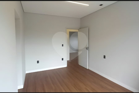 Casa à venda com 4 quartos, sendo 3 suítes, no condomínio Ibiti Reserva, Sorocaba - SP
