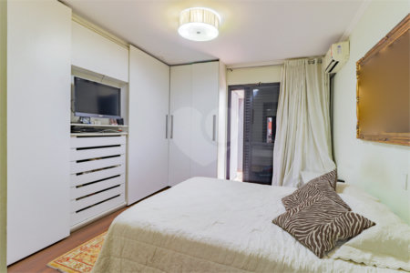 Cobertura à venda com 4 quartos, sendo 2 suítes,  em Perdizes, São Paulo, SP