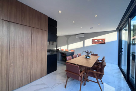 Casa à venda com 4 suítes no condomínio Alphaville Nova Esplanada 4, Votorantim - SP