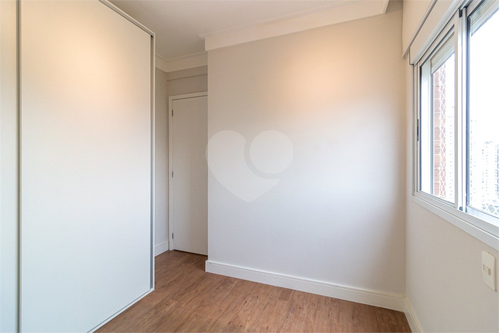 Apartamento à venda com 3 quartos, sendo 1 suíte,  em Chácara Santo Antônio, São Paulo, SP