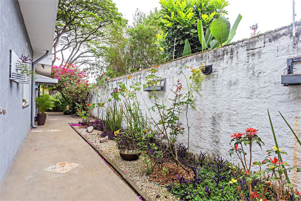 Casa Térrea à venda com 3 quartos, sendo 2 suítes, em Jardim Prudência, São Paulo, SP