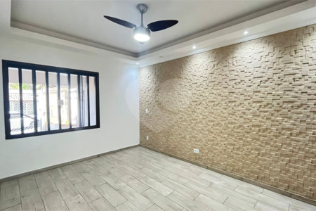Casa à venda com 3 quartos, sendo 1 suíte, em Jardim São Lourenzo, Sorocaba, SP