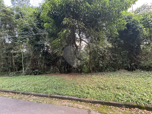 Terreno à venda no condomínio Alpes da Cantareira, Mairiporã - SP